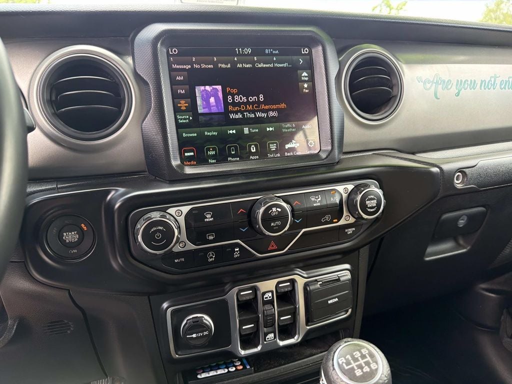 2021 Jeep Gladiator Willys