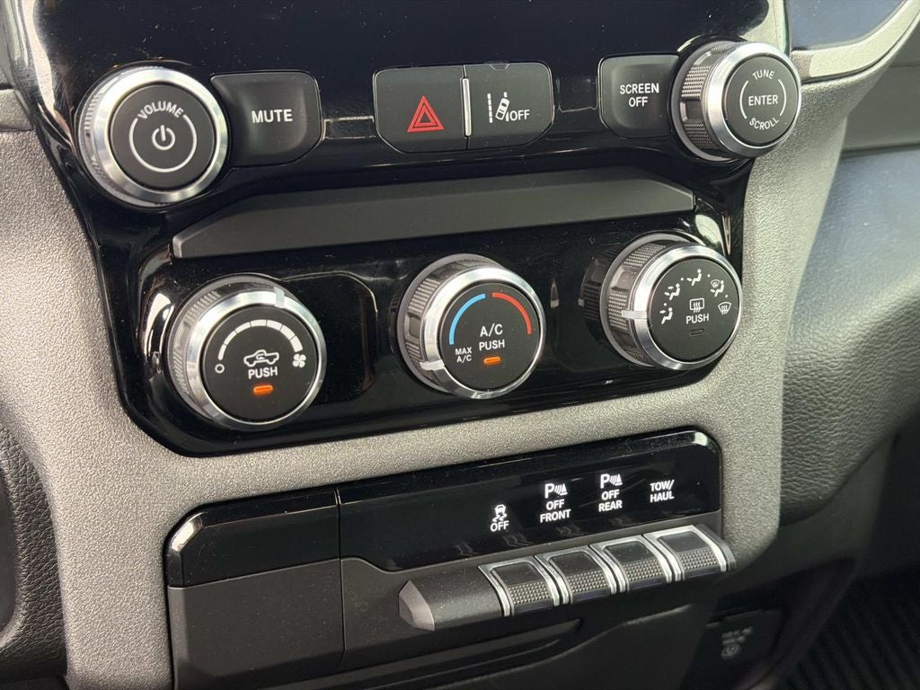 2025 RAM 1500 Warlock