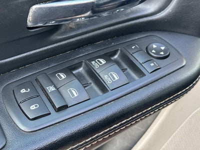 2016 Chrysler Town & Country Touring