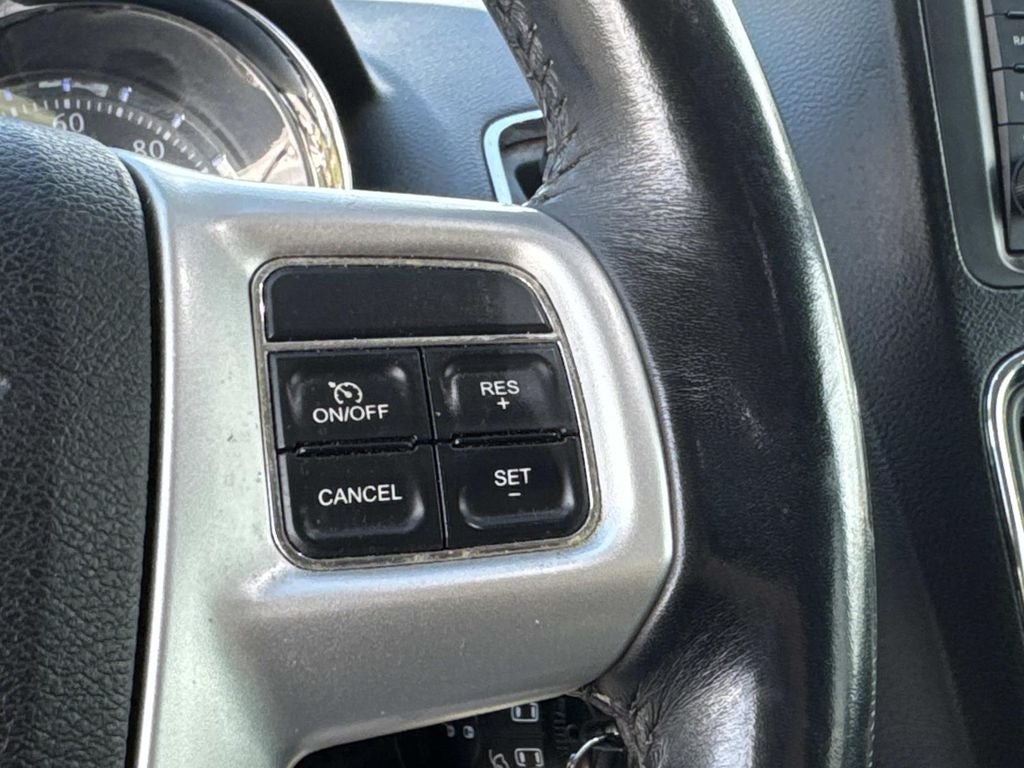 2016 Chrysler Town & Country Touring