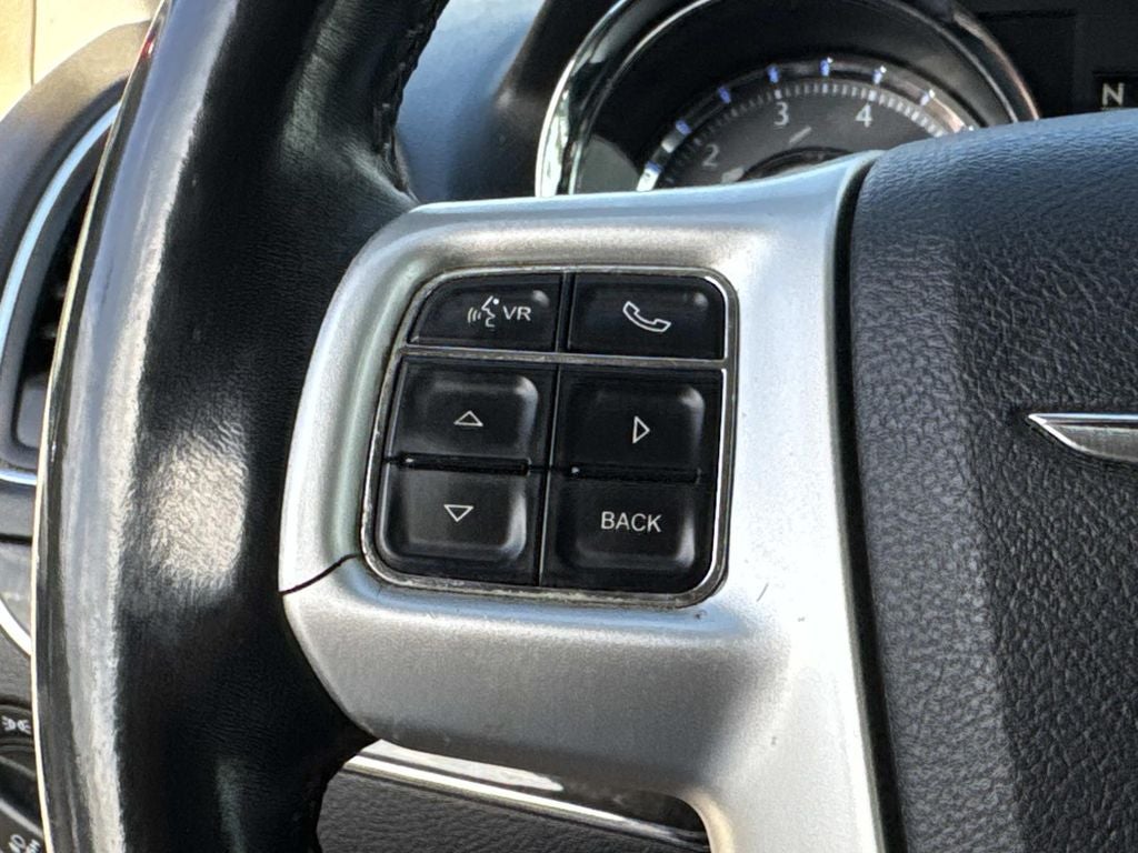 2016 Chrysler Town & Country Touring