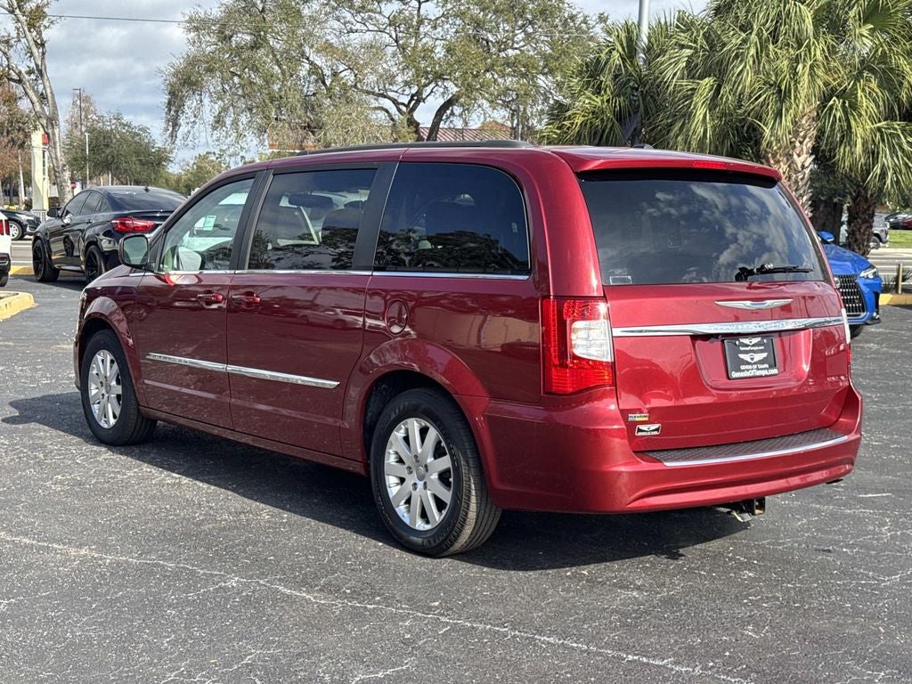 2016 Chrysler Town & Country Touring