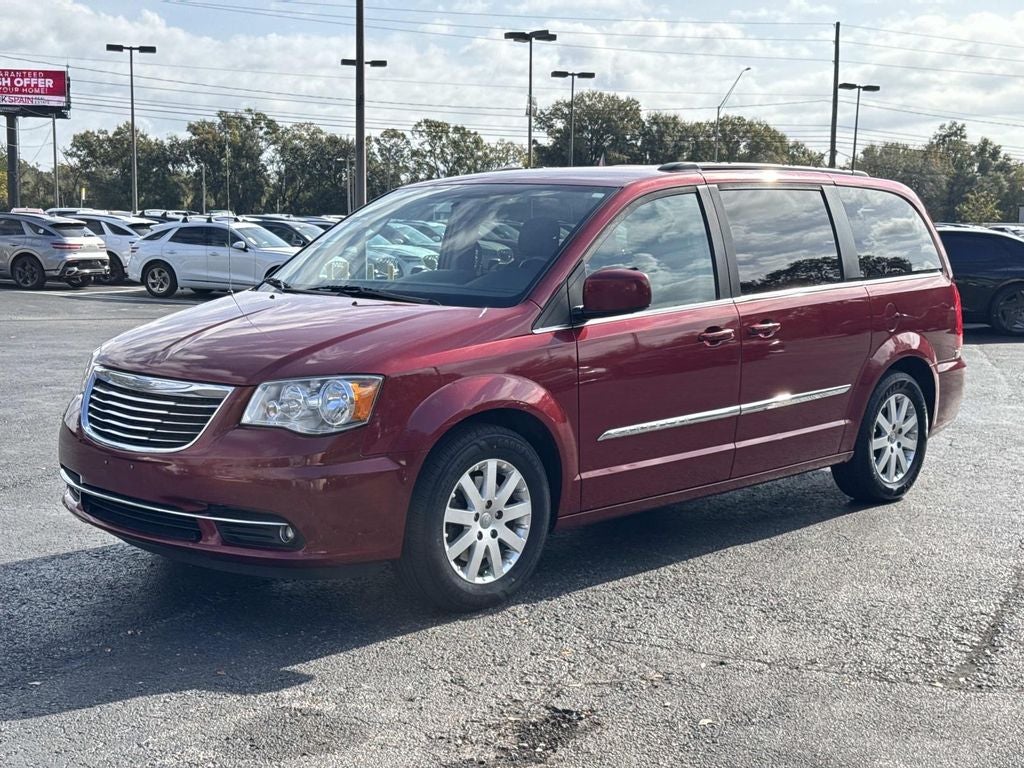 2016 Chrysler Town & Country Touring