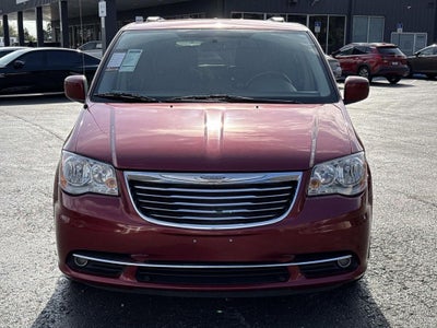 2016 Chrysler Town & Country Touring