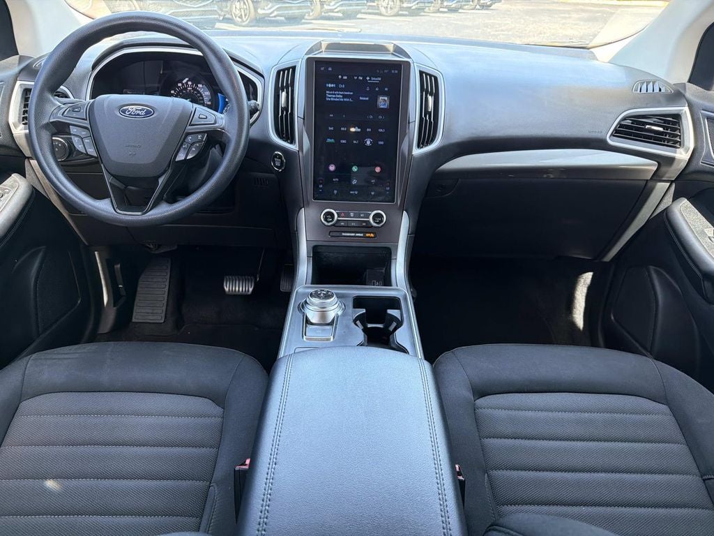 2021 Ford Edge SE