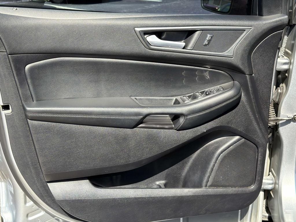 2021 Ford Edge SE