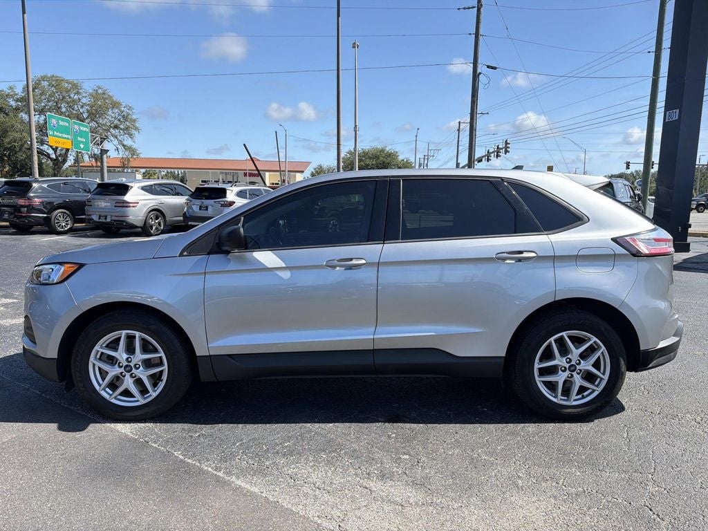2021 Ford Edge SE