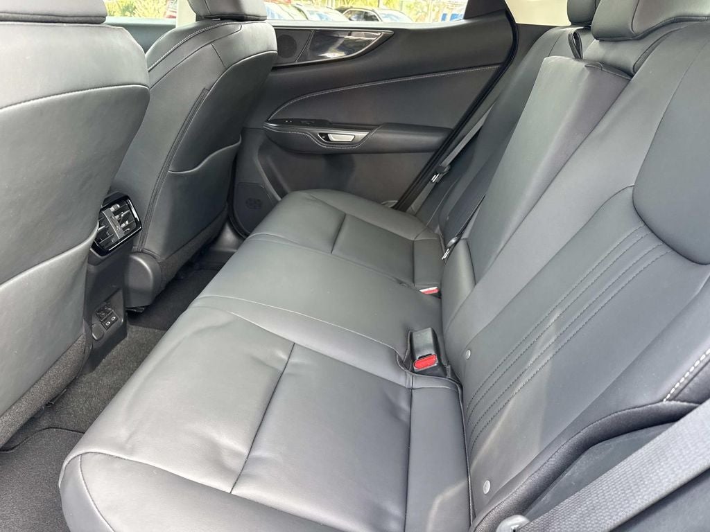 2022 Lexus NX 350h Luxury