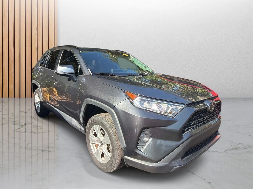 2021 Toyota RAV4 XLE FWD's photo