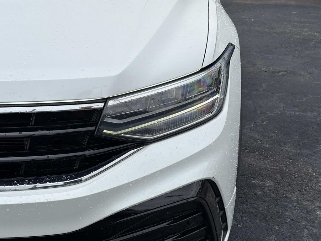 2023 Volkswagen Tiguan 2.0T SE R-Line Black