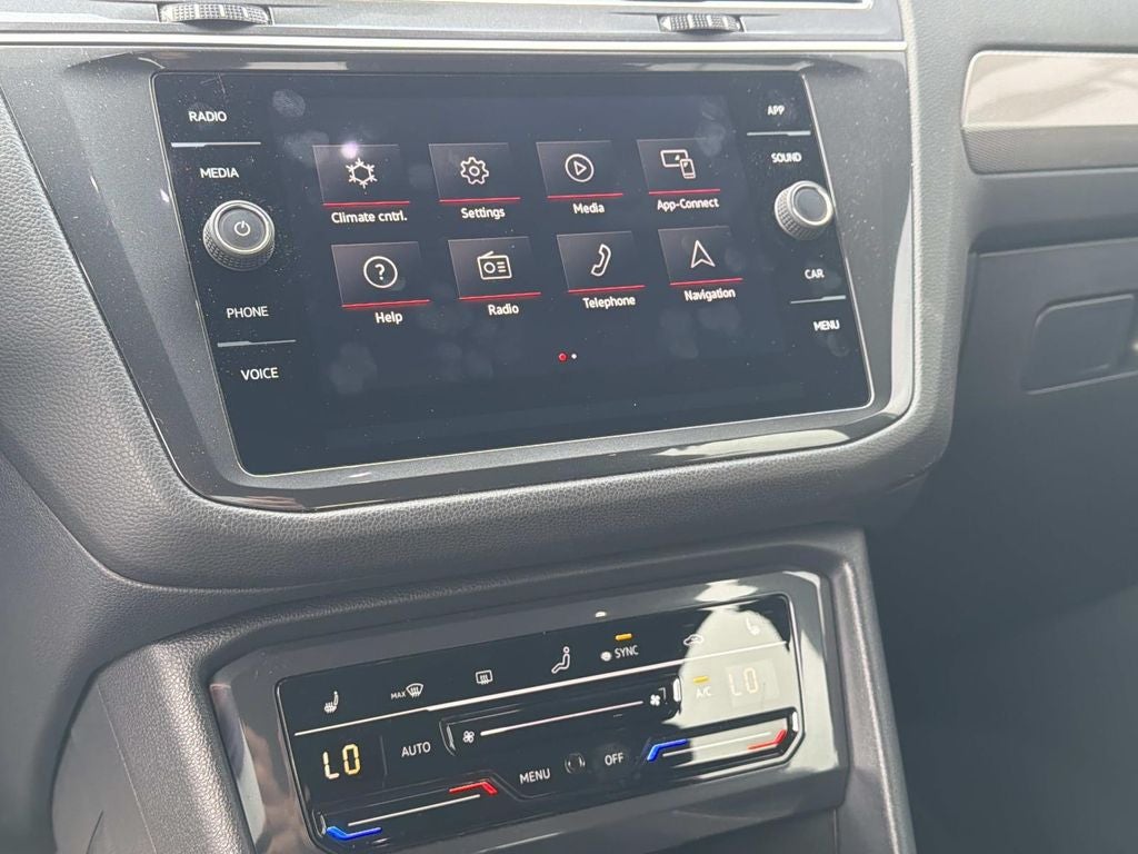 2023 Volkswagen Tiguan 2.0T SE R-Line Black