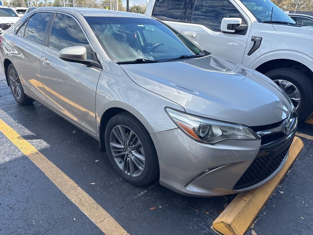 2016 Toyota Camry SE