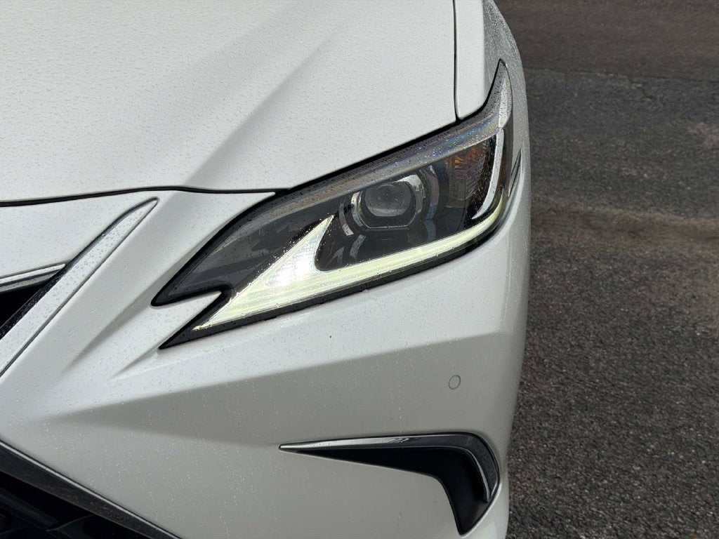 2024 Lexus ES 250