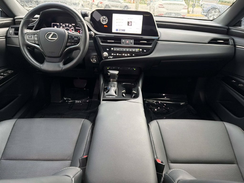 2024 Lexus ES 250