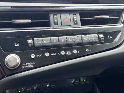 2024 Lexus ES 250