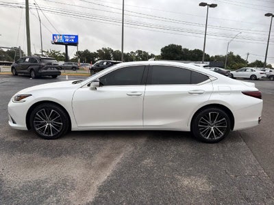 2024 Lexus ES 250