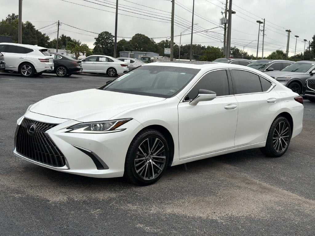 2024 Lexus ES 250