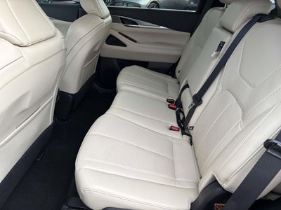 2022 INFINITI QX60 LUXE