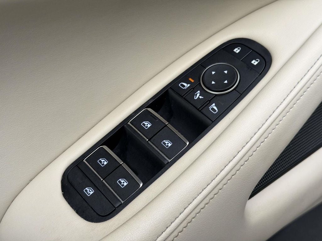 2022 INFINITI QX60 LUXE