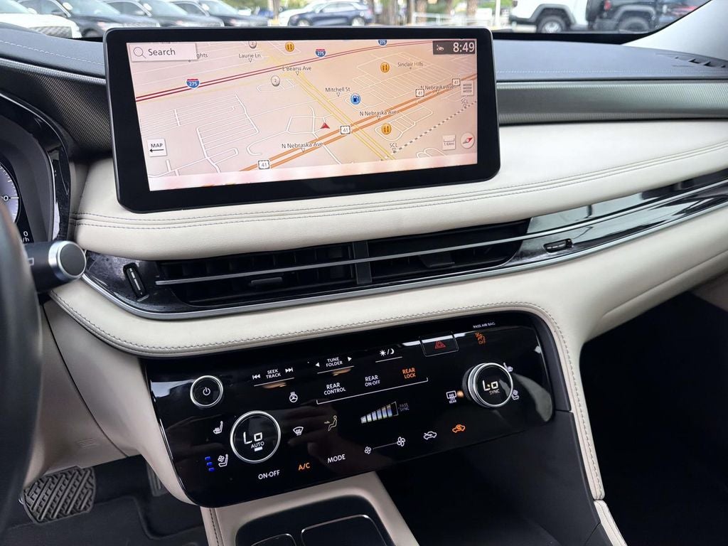 2022 INFINITI QX60 LUXE
