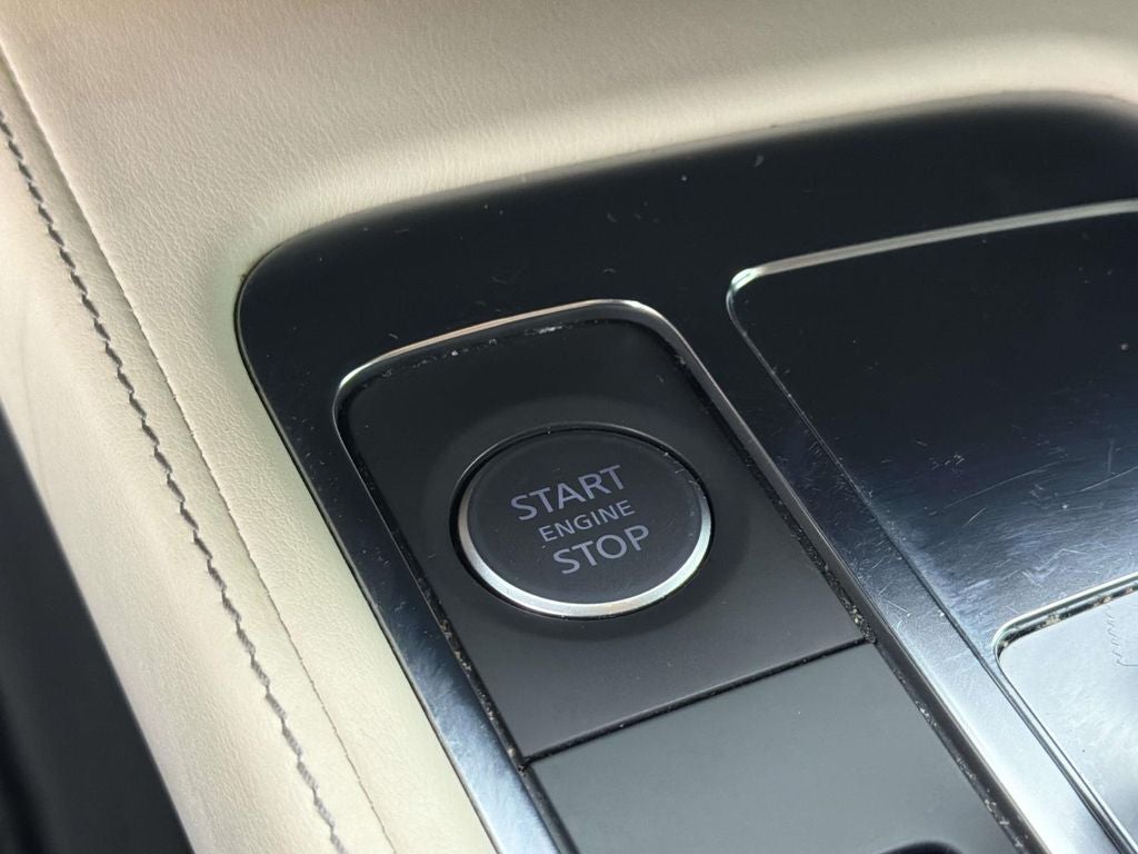 2022 INFINITI QX60 LUXE
