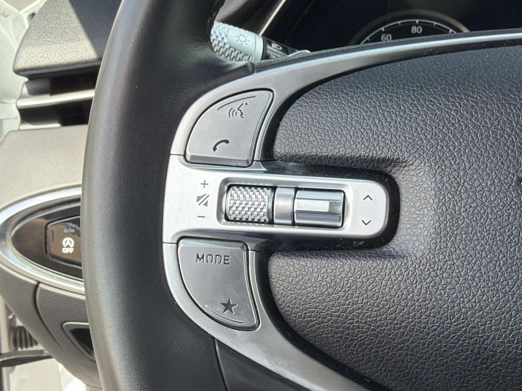 2025 Genesis GV70 2.5T