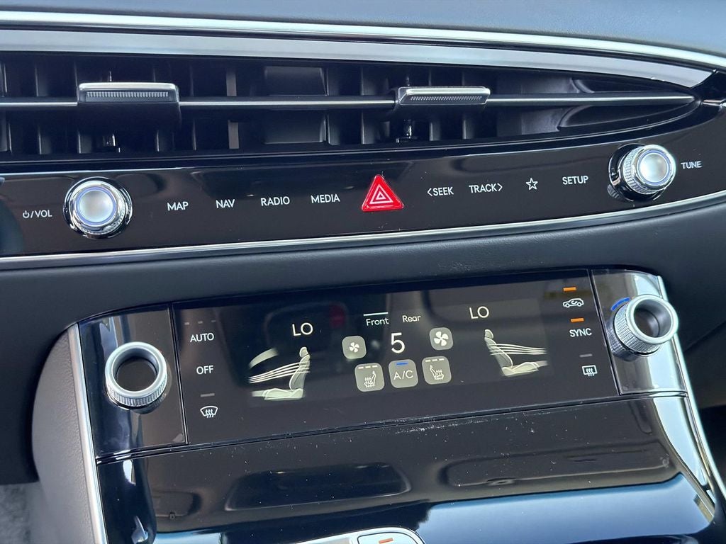 2026 Genesis GV70 2.5T