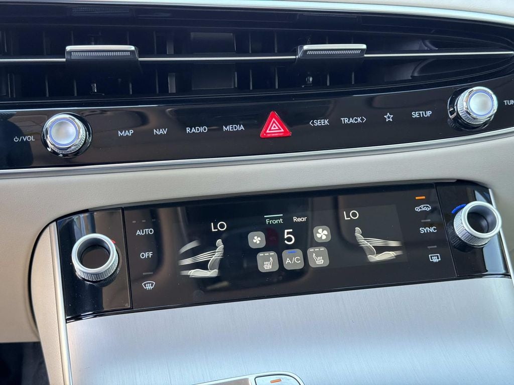 2026 Genesis GV70 2.5T Select
