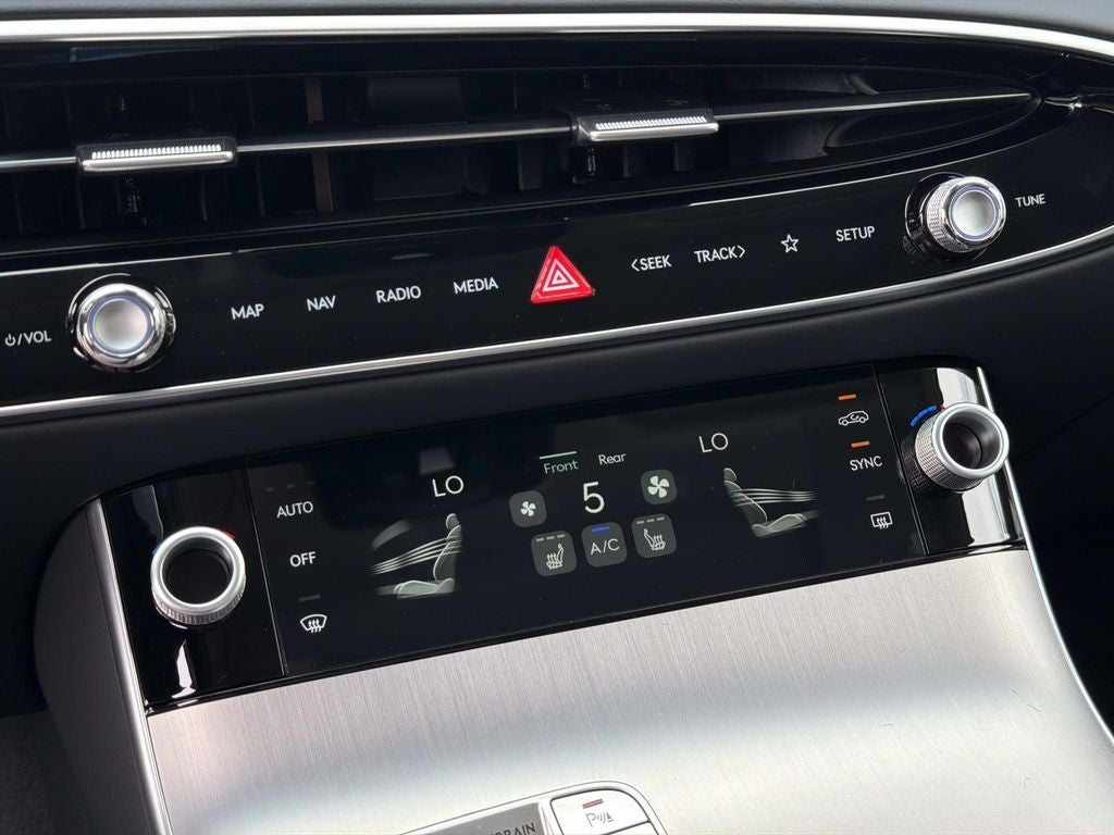 2026 Genesis GV70 2.5T Select