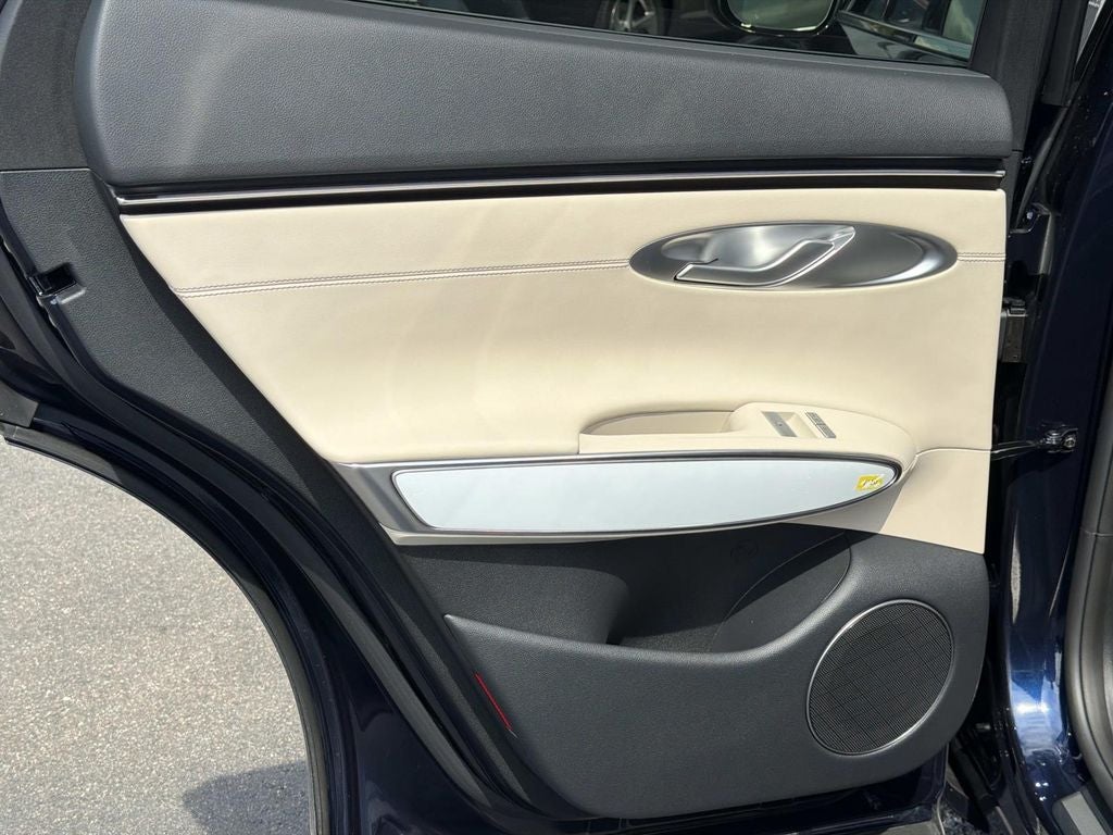 2026 Genesis GV70 2.5T Select