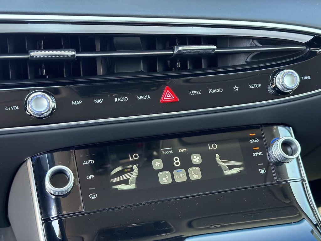 2026 Genesis GV70 2.5T