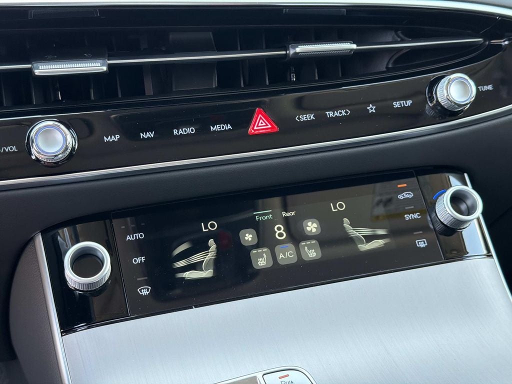 2026 Genesis GV70 2.5T Select