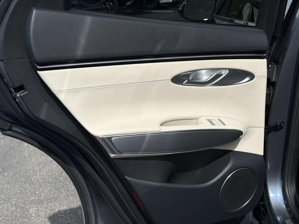 2026 Genesis GV70 2.5T Select