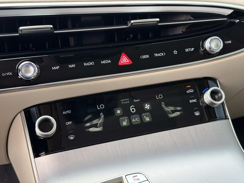 2026 Genesis GV70 2.5T Select