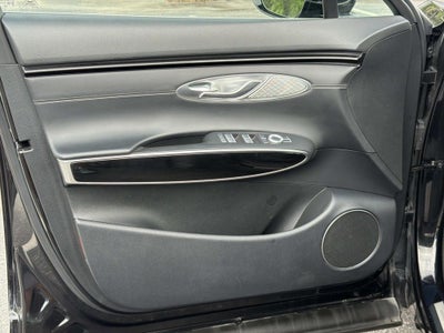 2025 Genesis GV70 2.5T