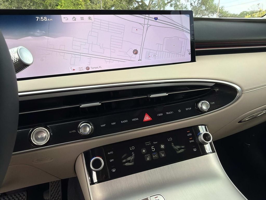 2026 Genesis GV70 2.5T Select