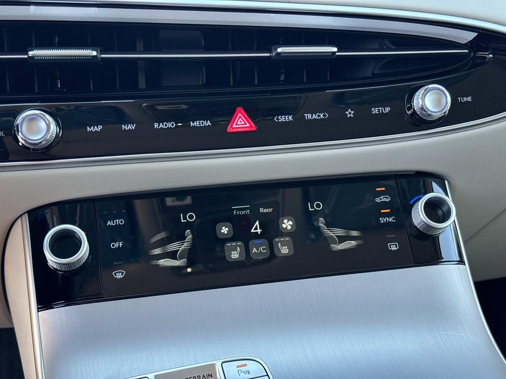 2026 Genesis GV70 2.5T Select