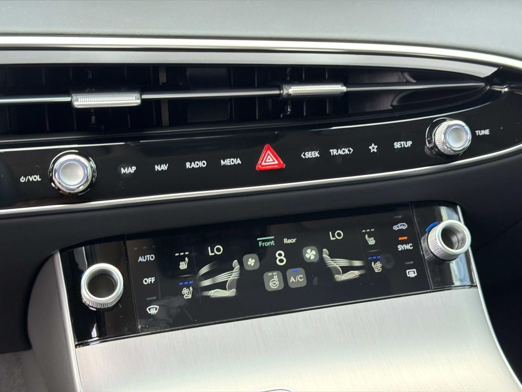 2026 Genesis GV70 2.5T Advanced