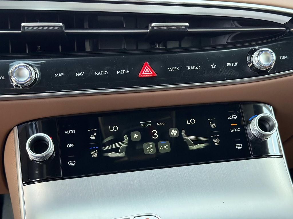 2026 Genesis GV70 2.5T Advanced