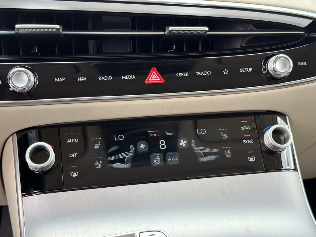 2026 Genesis GV70 2.5T Advanced