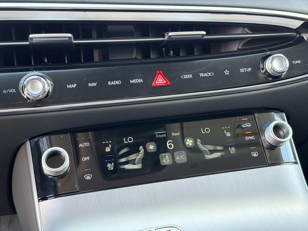 2026 Genesis GV70 2.5T Advanced