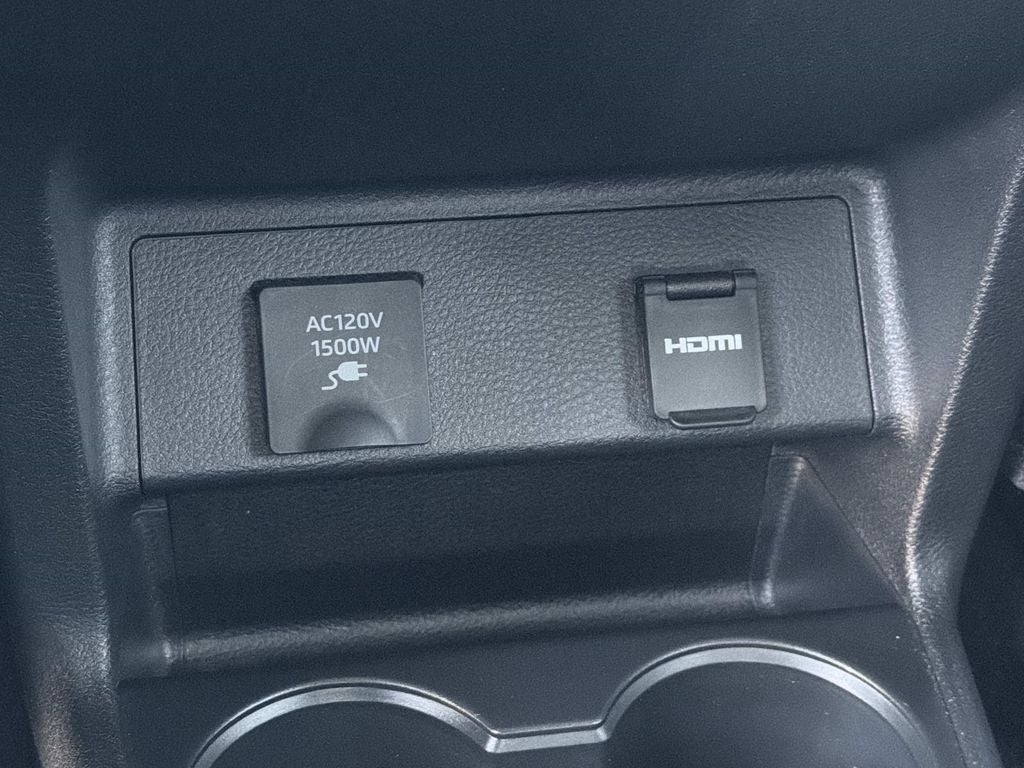2025 Toyota Sienna XLE 8 Passenger