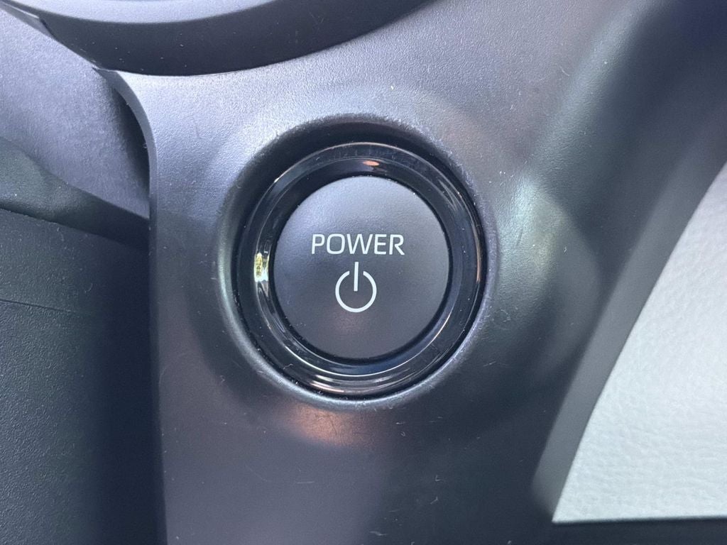 2025 Toyota Sienna XLE 8 Passenger
