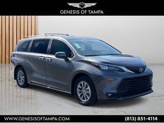 2025 Toyota Sienna XLE 8 Passenger