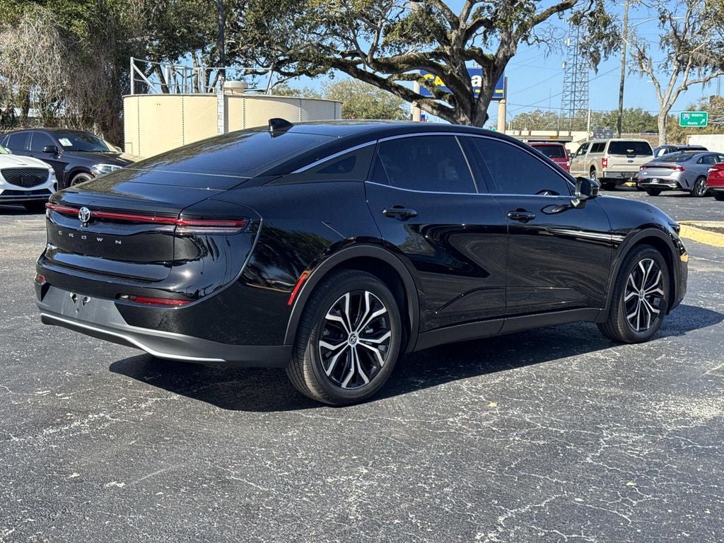 2025 Toyota Crown XLE
