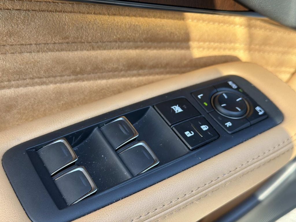 2024 Lexus LS 500 Base