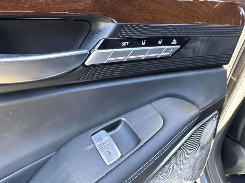 2019 Genesis G90 5.0 Ultimate