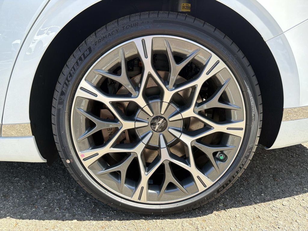 2026 Genesis G90 3.5T e-SC