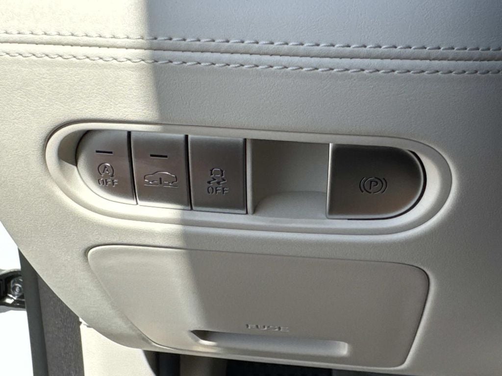 2026 Genesis G90 3.5T e-SC