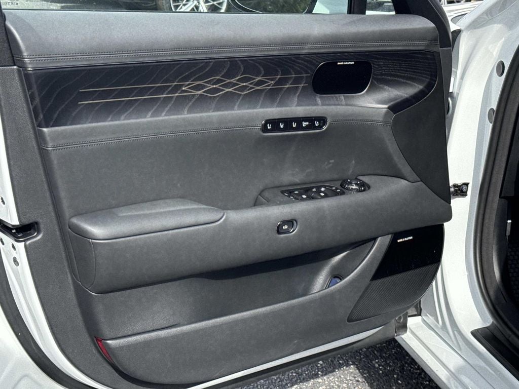 2026 Genesis G90 3.5T e-SC